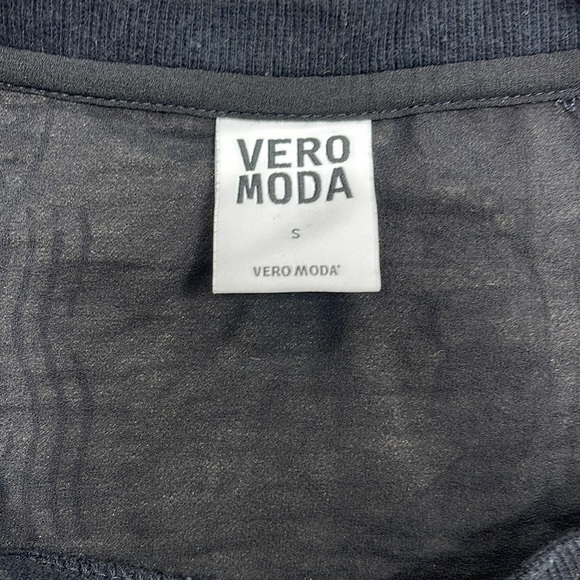 Vero moda short sleeved black blouse - Picture 2 of 3